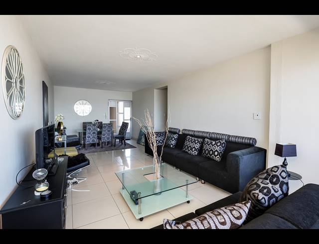 2 BEDROOM APARTMENT FOR SALE IN DURBAN CENTRAL